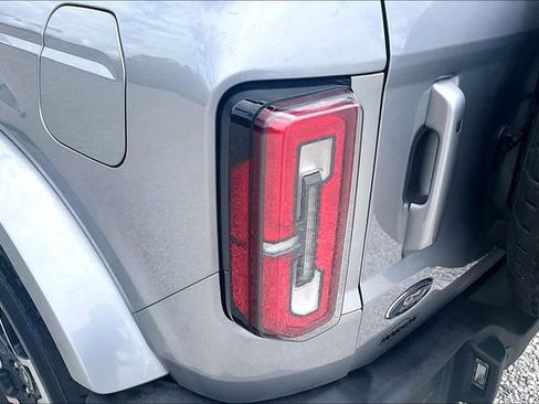 Used 2021 Ford Bronco Outer Banks AWD/4WD image 27