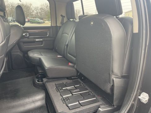 Used 2015 RAM 1500 Laramie w/ Convenience Group image 13