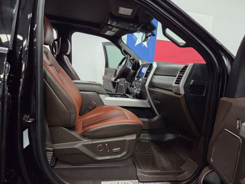 Used 2020 Ford F250 King Ranch w/ King Ranch Ultimate Package AWD/4WD image 8