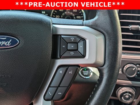 Used 2018 Ford F150 Lariat w/ Equipment Group 502A Luxury AWD/4WD image 30