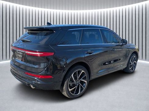 Used 2024 Lincoln Corsair Grand Touring w/ Equipment Group 301A AWD/4WD image 3
