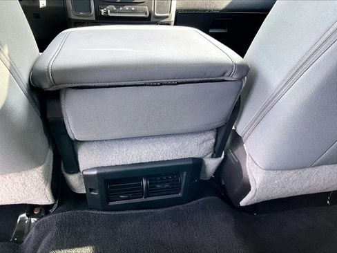 Used 2018 RAM 3500 Tradesman w/ Chrome Appearance Group image 25