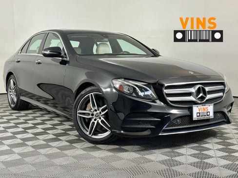 Used 2018 Mercedes-Benz E 300 4MATIC image 1