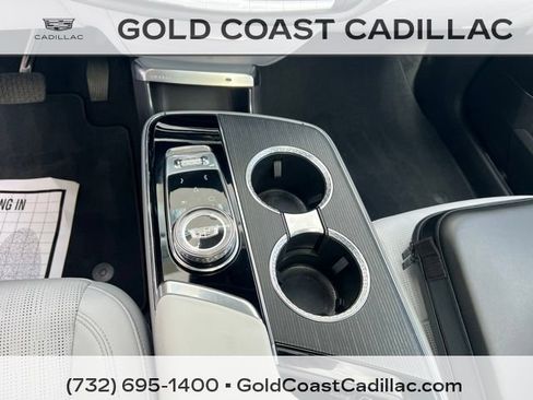Certified 2024 Cadillac Lyriq Luxury AWD/4WD image 25