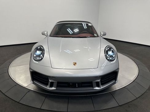 Certified 2025 Porsche 911 Carrera RWD image 11