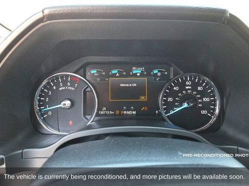 Used 2018 Ford Expedition Limited w/ Equipment Group 301A AWD/4WD image 16