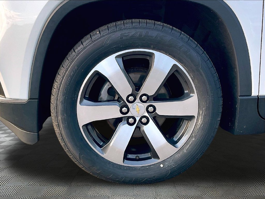 Used 2019 Chevrolet Traverse LT w/ LT Premium Package AWD/4WD image 7