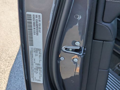 New 2026 Jeep Grand Wagoneer L Limited image 31