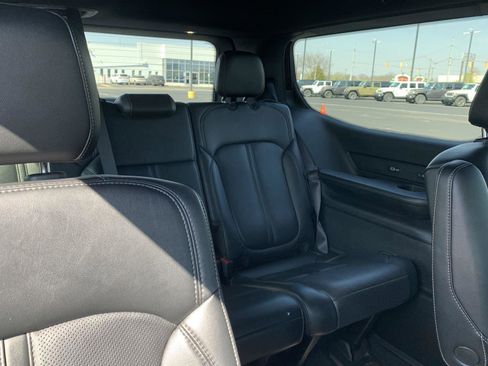 Used 2024 Jeep Wagoneer Series III image 14