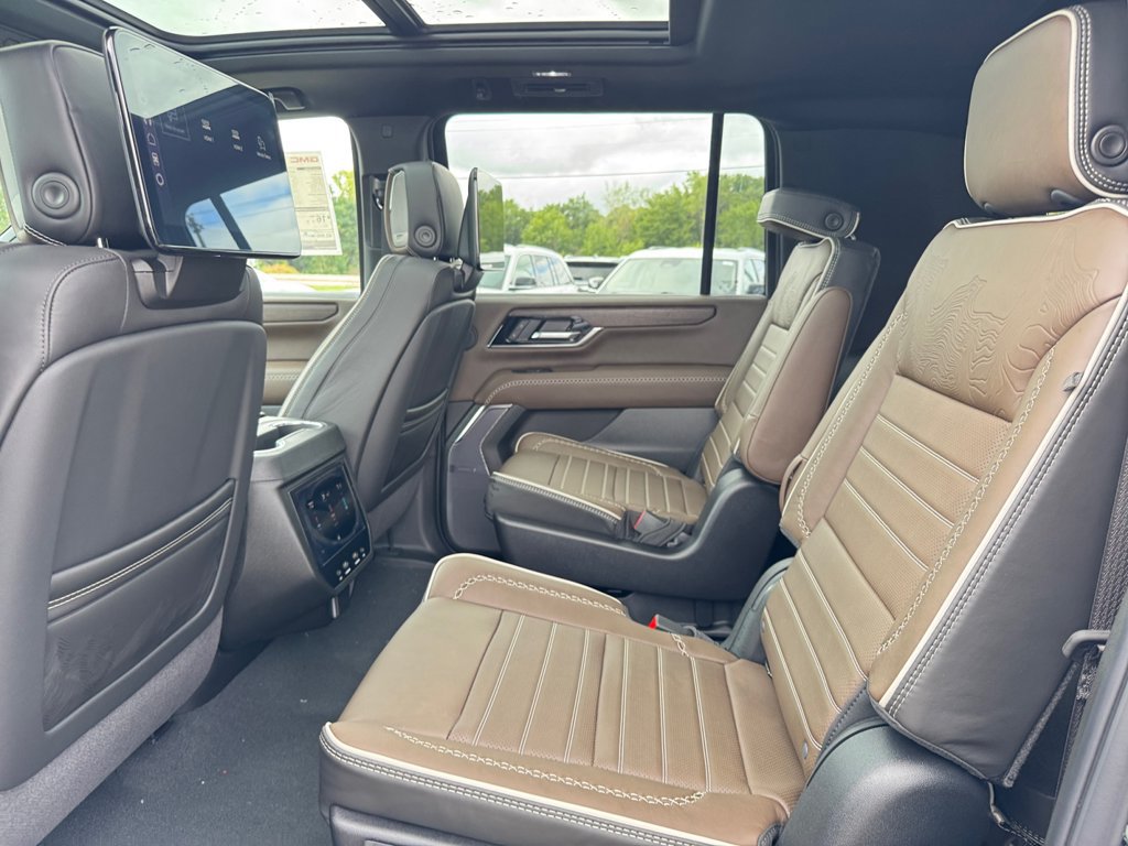 New 2026 GMC Yukon XL Denali Ultimate AWD/4WD image 19