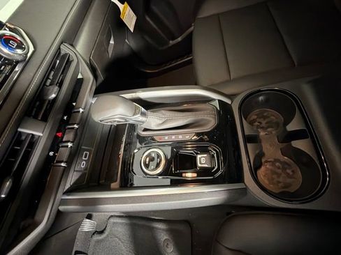 New 2026 Chevrolet Colorado LT w/ LT Convenience Package AWD/4WD image 17
