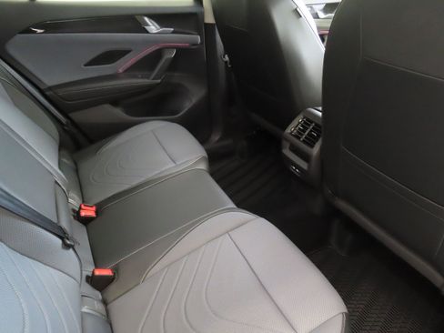 New 2026 Volkswagen Tiguan SE image 25