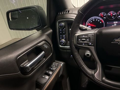 Used 2022 Chevrolet Silverado 1500 RST image 14