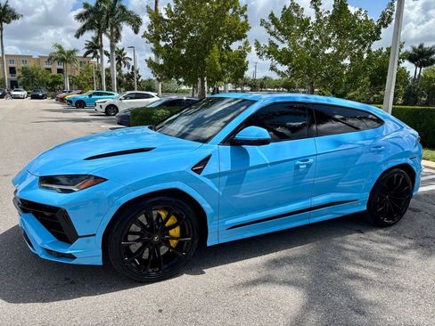 Used 2024 Lamborghini Urus S AWD/4WD image 11