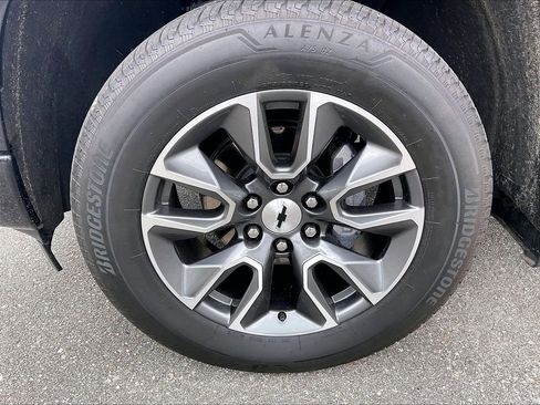Used 2024 Chevrolet Silverado 1500 RST AWD/4WD image 7