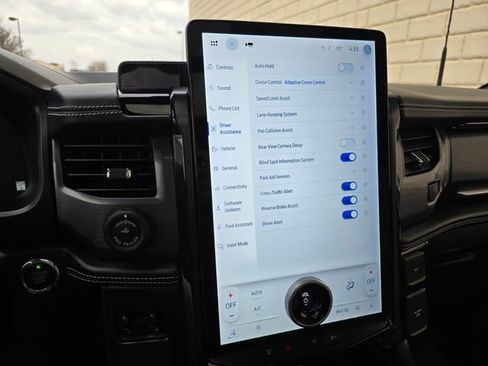 Used 2023 Ford F150 Lightning Platinum image 57