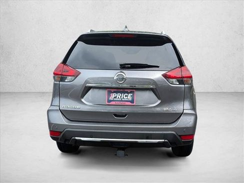 Used 2019 Nissan Rogue SV AWD/4WD image 6