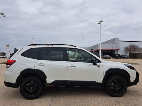 Used 2025 Subaru Forester Wilderness image 4