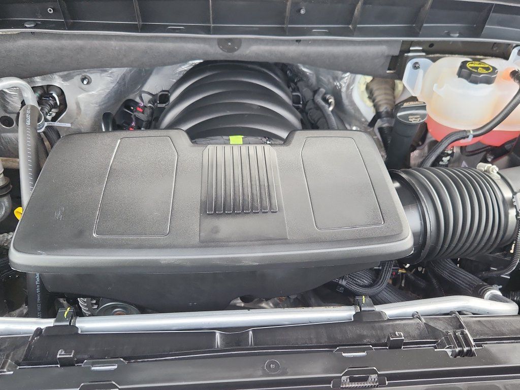 Used 2026 GMC Sierra 1500 SLT AWD/4WD image 18