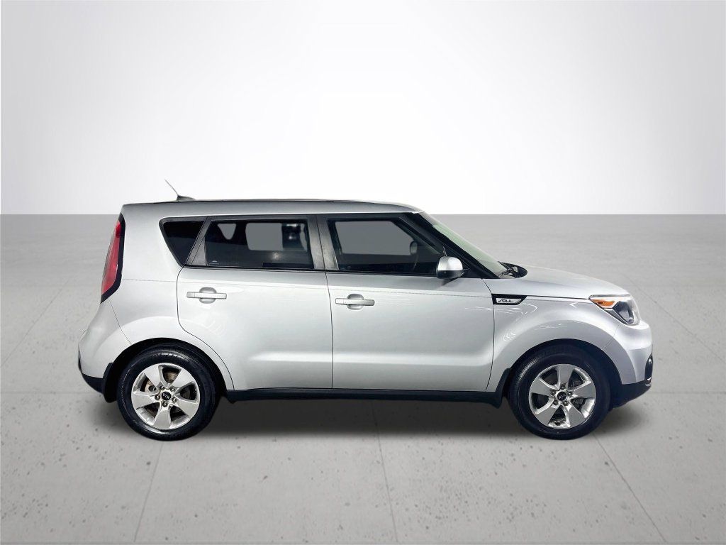 Used 2017 Kia Soul FWD image 5