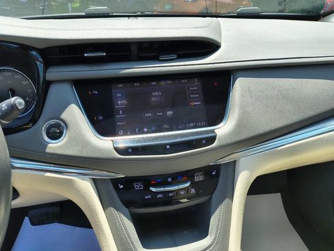Used 2020 Cadillac XT5 Premium Luxury AWD/4WD image 20
