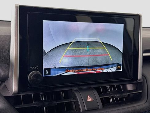 Certified 2025 Toyota RAV4 SE AWD/4WD image 15