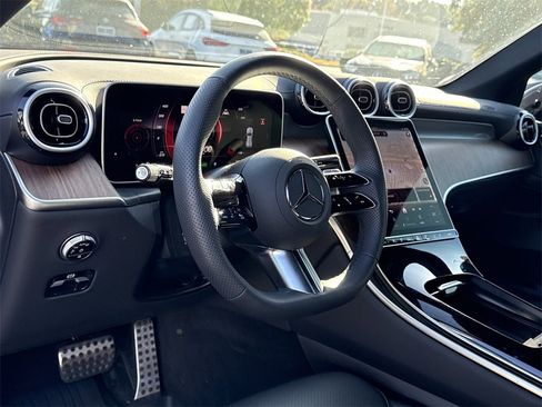 Certified 2025 Mercedes-Benz GLC 350e GLC 350e image 10