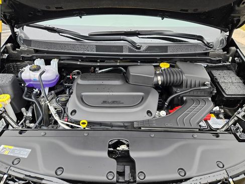 New 2026 Chrysler Pacifica Select AWD/4WD image 31
