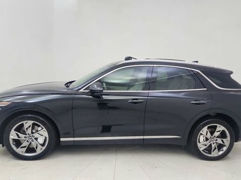 Used 2025 Genesis Electrified GV70 Advanced w/ Prestige Package image 3