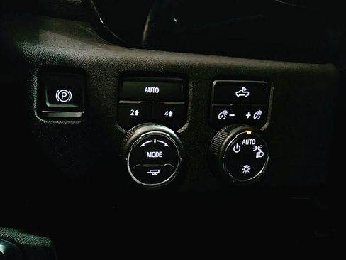 Used 2024 Chevrolet Silverado 1500 LT w/ Protection Package AWD/4WD image 23