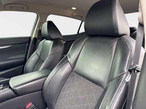 Used 2016 Nissan Maxima SR image 16