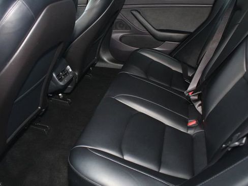 Used 2019 Tesla Model 3 Standard Range Plus image 23