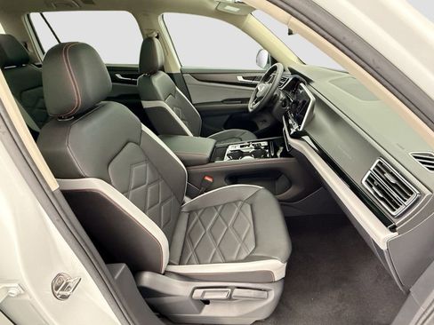 New 2026 Volkswagen Atlas Peak Edition AWD/4WD image 18