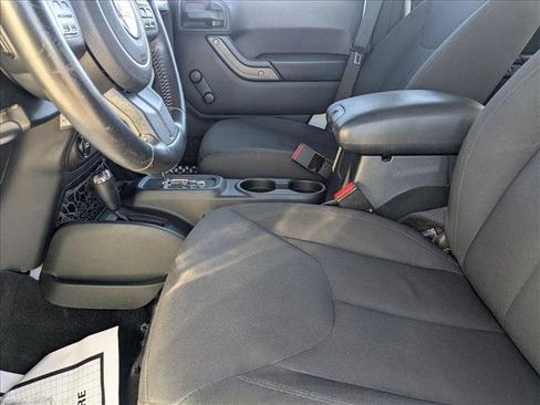 Used 2017 Jeep Wrangler Unlimited Sport w/ Connectivity Group image 15