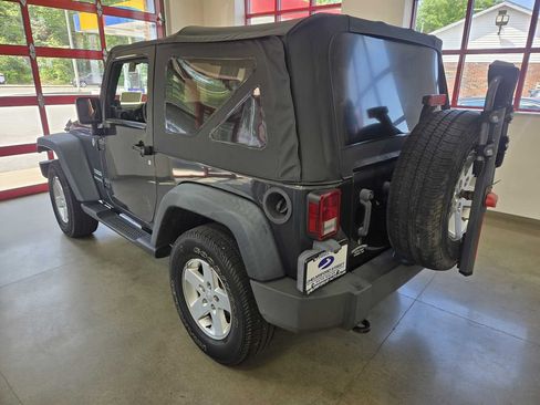 Used 2010 Jeep Wrangler Sport AWD/4WD image 5