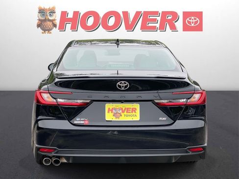 New 2026 Toyota Camry SE FWD image 3