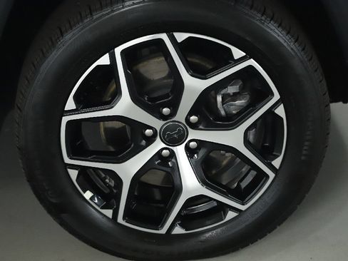 Used 2025 Jeep Compass Limited AWD/4WD image 10