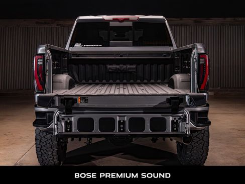 Used 2026 GMC Sierra 2500 AT4 w/ AT4 Premium Plus Package AWD/4WD image 9