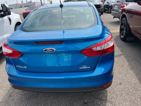 Used 2014 Ford Focus SE FWD image 14