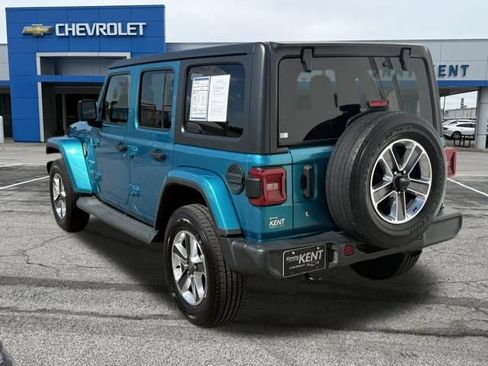 Used 2020 Jeep Wrangler Unlimited Sahara AWD/4WD image 32