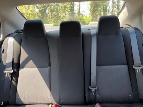 Used 2025 Nissan Sentra SV FWD image 36