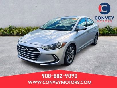 Used 2017 Hyundai Elantra Limited w/ Limited Tech Package 04