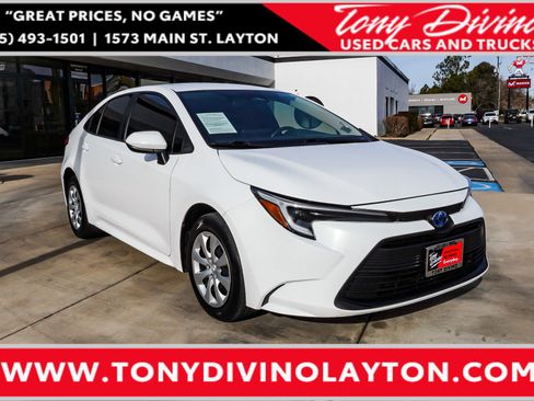 Used 2024 Toyota Corolla LE image 1