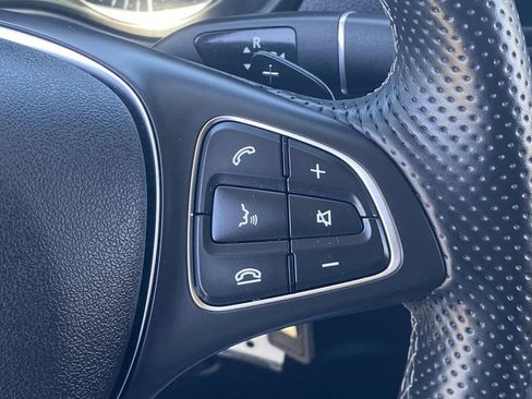 Used 2018 Mercedes-Benz Metris Passenger image 23