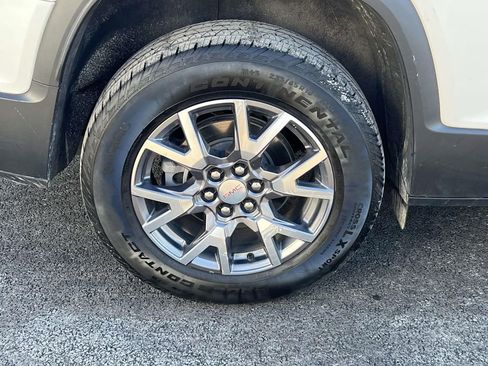 Used 2022 GMC Acadia SLT AWD/4WD image 8