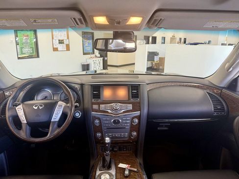 Used 2016 INFINITI QX80 2WD w/ Driver's Assistance Package image 10