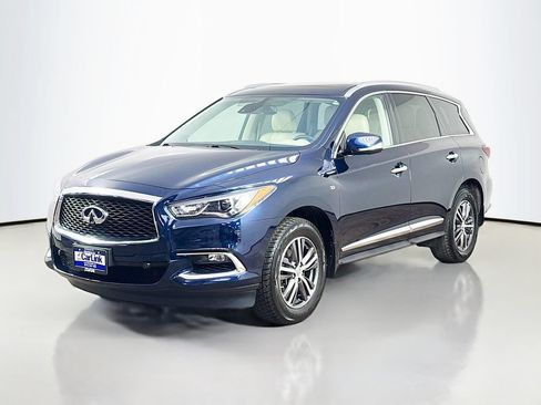 Used 2019 INFINITI QX60 Luxe w/ Essential Package AWD/4WD image 3