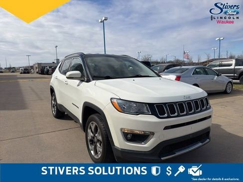 Used 2020 Jeep Compass Limited image 3
