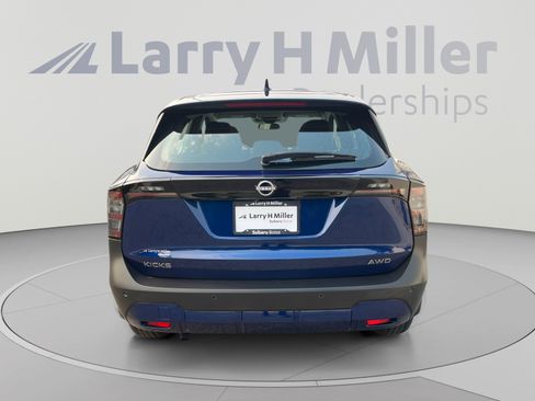 Used 2025 Nissan Kicks S AWD/4WD image 4