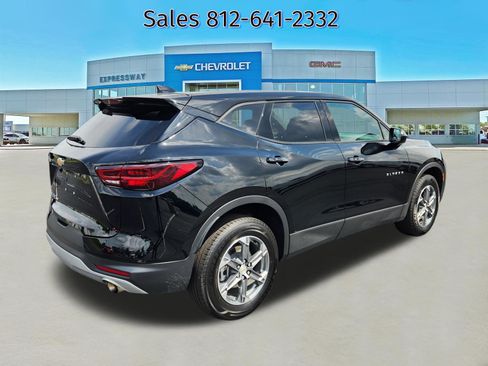 Used 2025 Chevrolet Blazer LT AWD/4WD image 7